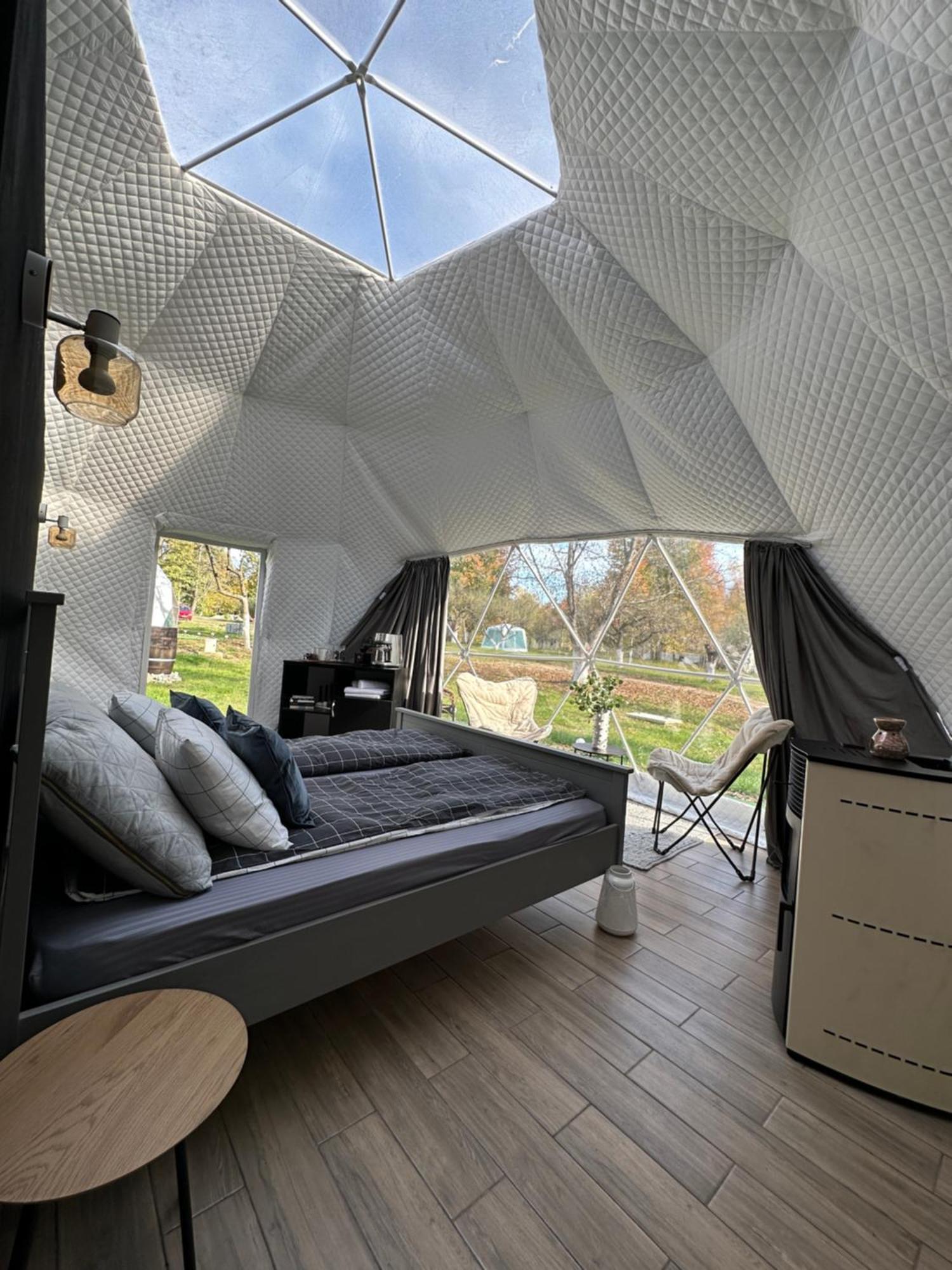 Отель The Frog Glamping Хорезу Экстерьер фото
